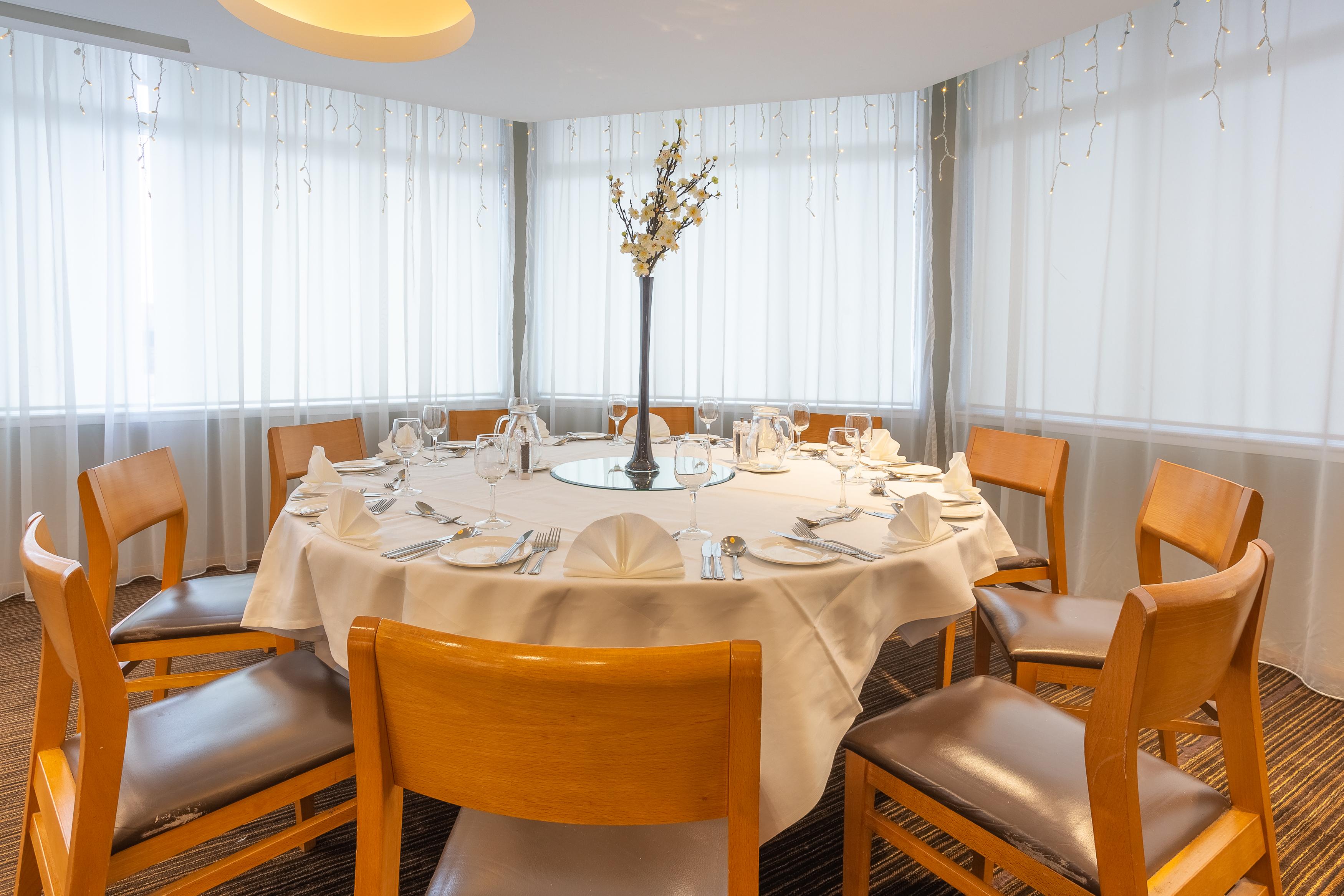 Palm Court Hotel Абердин Екстер'єр фото